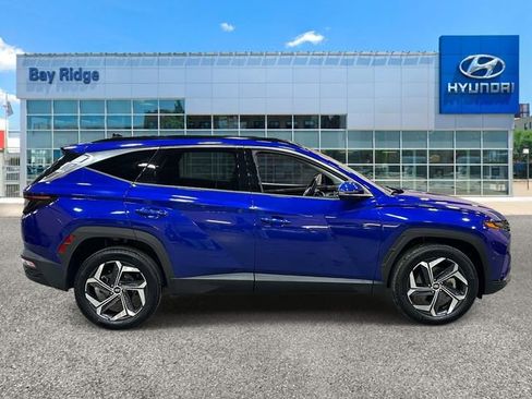 Used 2023 Hyundai Tucson Limited AWD/4WD image 2