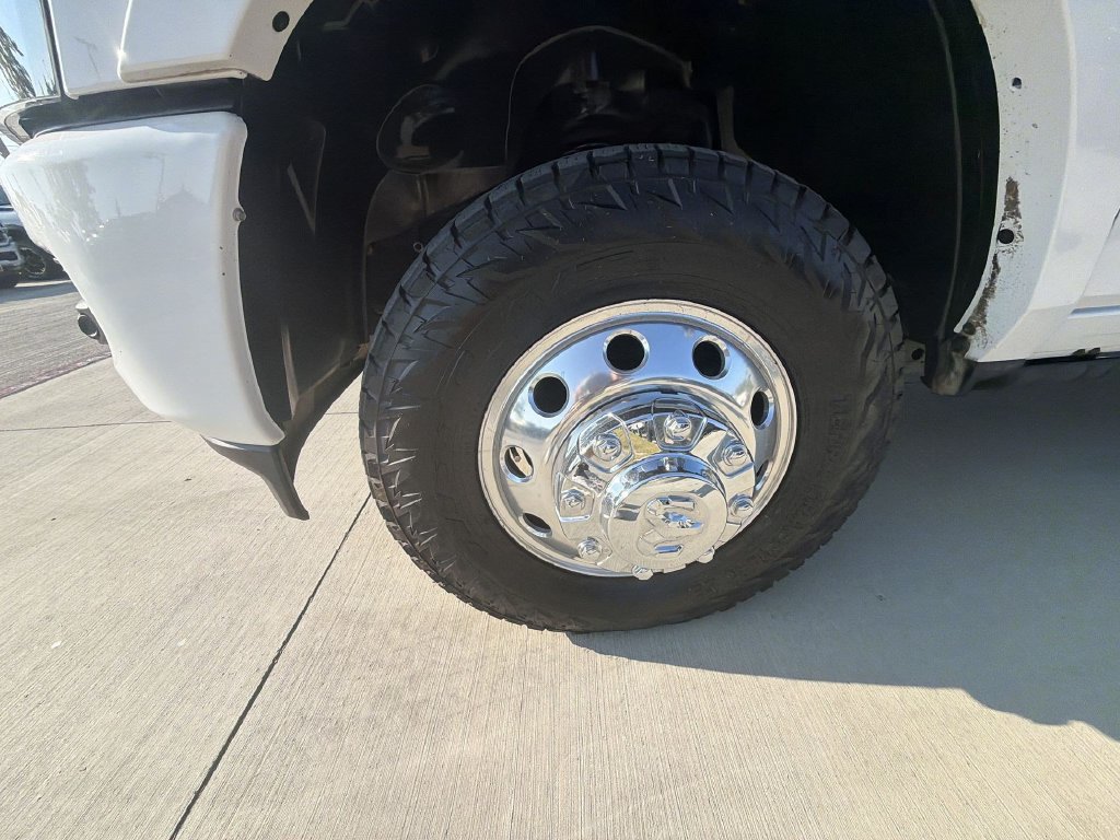 Used 2024 RAM 3500 Limited w/ Towing Technology Group AWD/4WD image 14