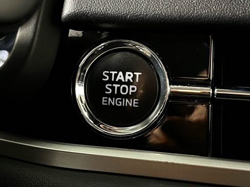 Used 2022 Mitsubishi Outlander SEL image 24