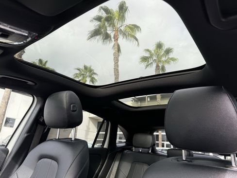 Certified 2025 Mercedes-Benz GLA 250 GLA 250 image 2