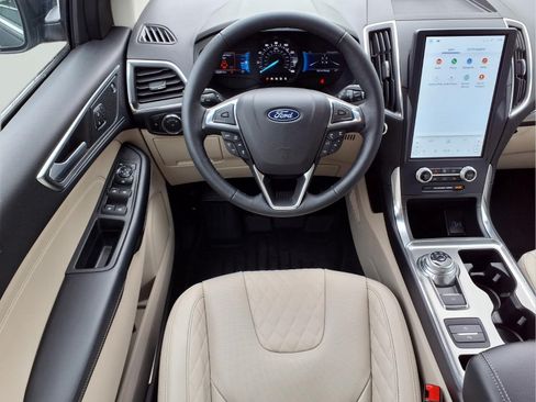 Used 2024 Ford Edge Titanium w/ Equipment Group 301A AWD/4WD image 13