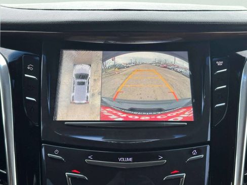 Used 2016 Cadillac Escalade ESV Luxury image 32