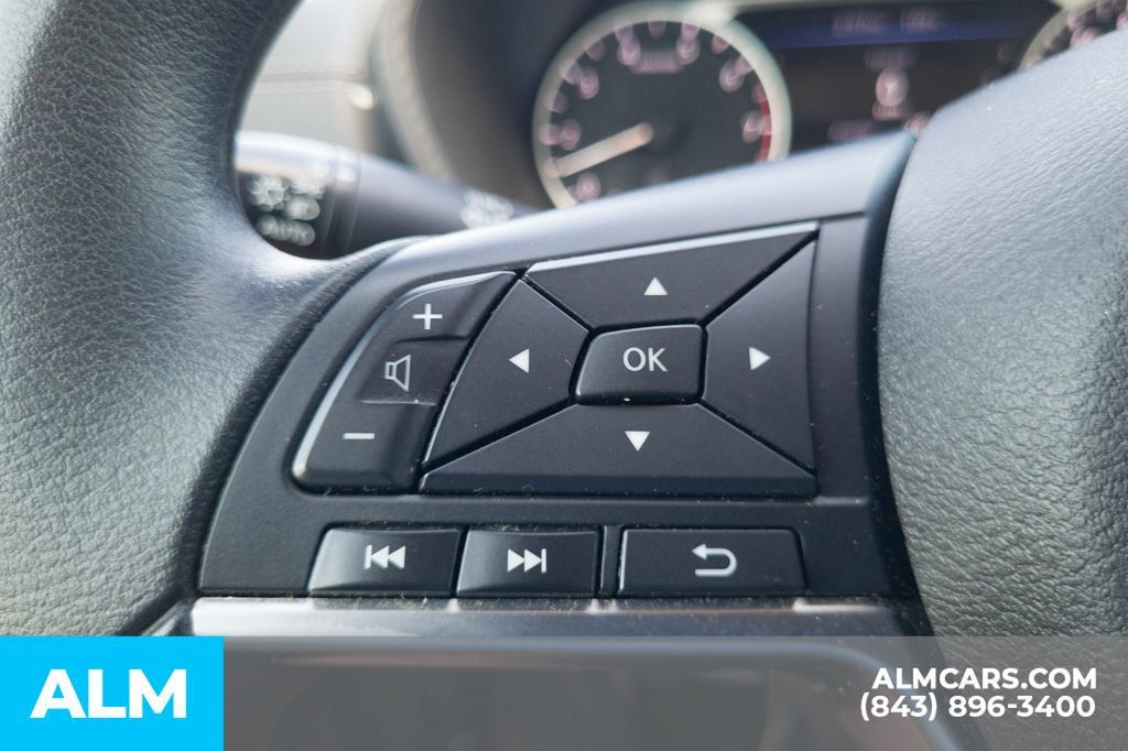 Used 2024 Nissan Sentra SV FWD image 29