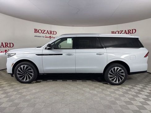New 2025 Lincoln Navigator L Black Label image 4