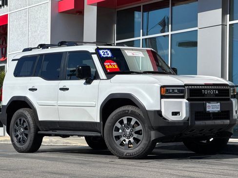 Certified 2025 Toyota Land Cruiser image 2