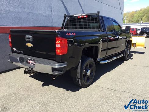 Used 2018 Chevrolet Silverado 2500 W/T w/ Snow Plow Prep Package AWD/4WD image 11