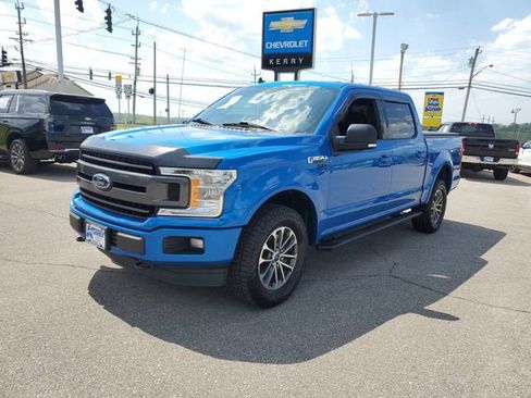 Used 2019 Ford F150 XLT w/ Equipment Group 302A Luxury AWD/4WD image 2