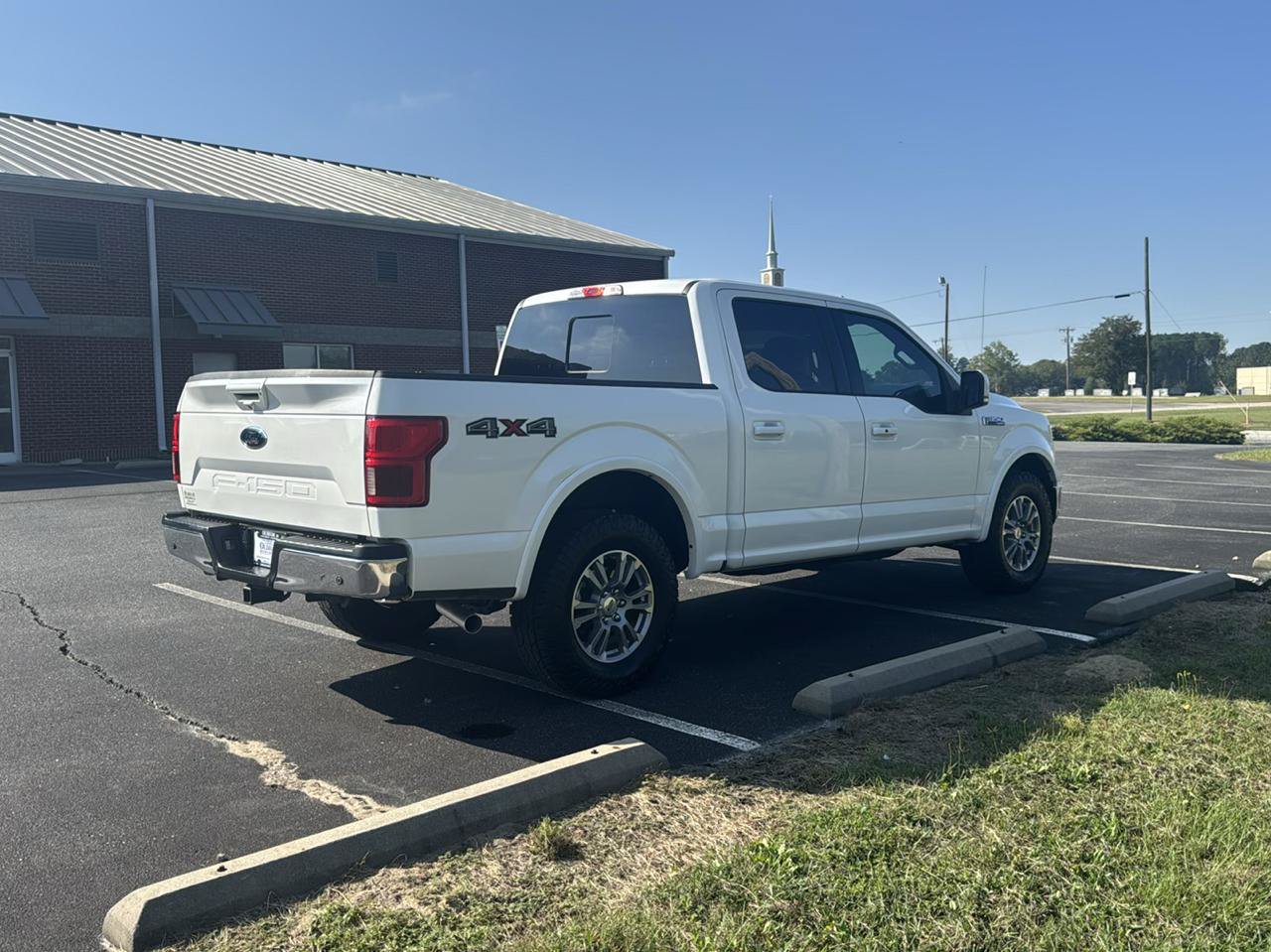 Used 2020 Ford F150 Lariat w/ Equipment Group 501A Mid AWD/4WD image 4