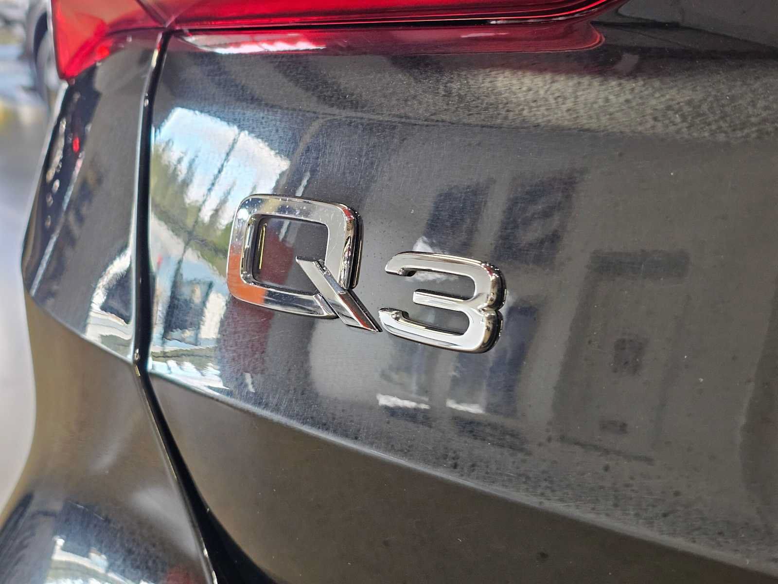 Used 2025 Audi Q3 2.0T Premium AWD/4WD image 15