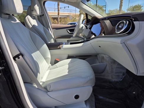 Certified 2023 Mercedes-Benz EQS 580 4MATIC SUV image 17