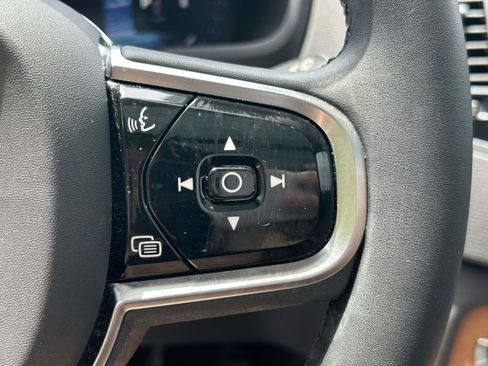 Certified 2023 Volvo XC90 B6 Plus AWD/4WD image 22