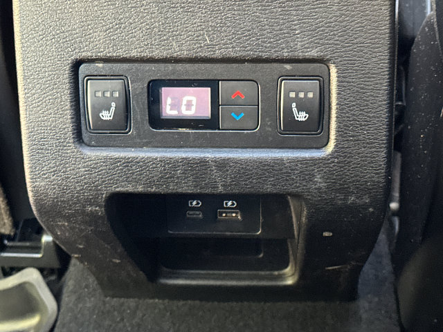 Used 2024 Mitsubishi Outlander SEL AWD/4WD image 23