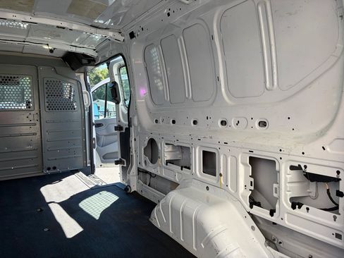 Used 2016 Ford Transit 150 148 Low Roof RWD image 28