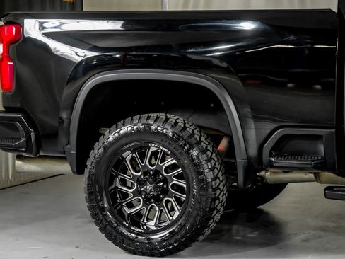 Used 2020 Chevrolet Silverado 2500 High Country w/ Z71 Off-Road Package AWD/4WD image 7