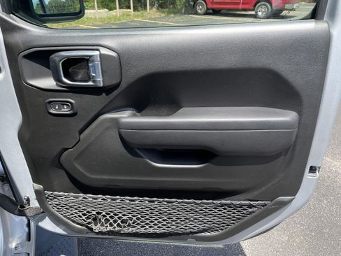 Used 2022 Jeep Gladiator Sport AWD/4WD image 48