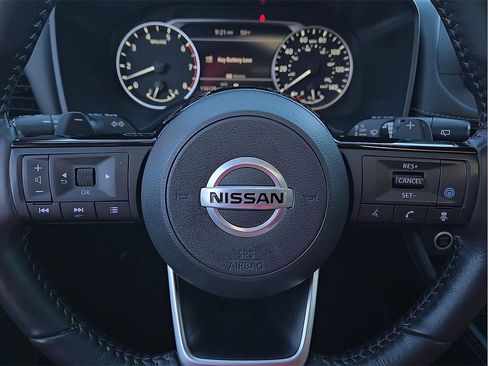 Used 2021 Nissan Rogue SL image 19