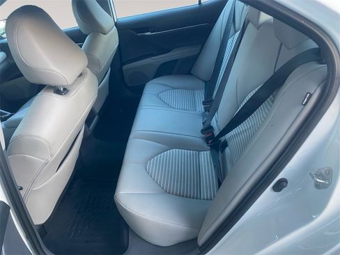 Used 2024 Toyota Camry SE w/ Convenience Package image 10