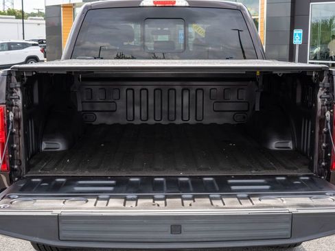 Used 2018 Ford F150 Lariat w/ Equipment Group 502A Luxury AWD/4WD image 7