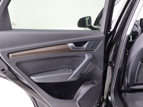 Used 2023 Audi Q5 2.0T Premium w/ Convenience Package image 22