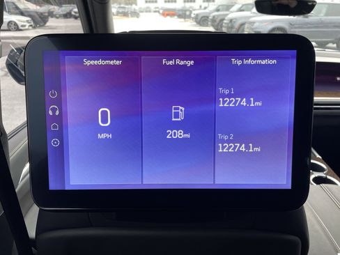 Used 2025 Cadillac Escalade ESV Sport Platinum image 32