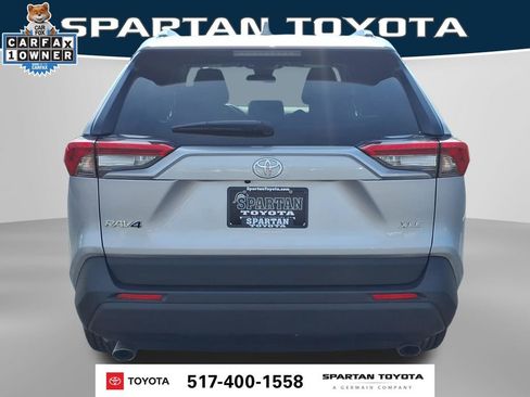 Used 2024 Toyota RAV4 XLE FWD image 8
