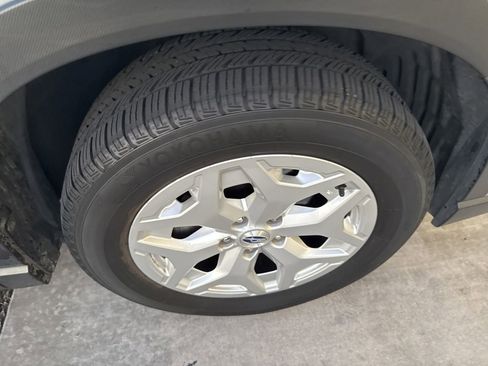 Used 2020 Subaru Forester w/ Alloy Wheel Package AWD/4WD image 11