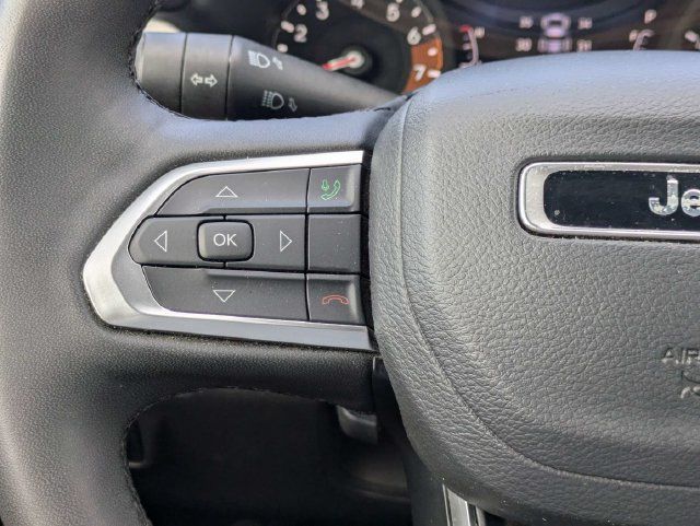 Used 2025 Jeep Compass Limited AWD/4WD image 26