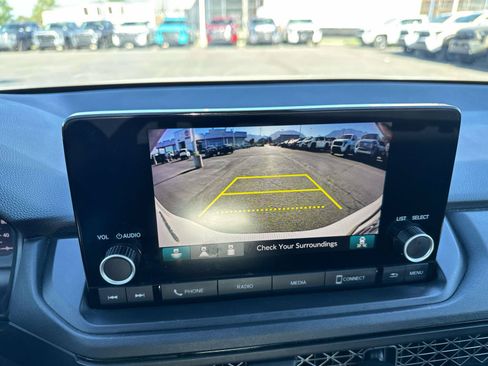 Used 2025 Honda Accord SE image 22