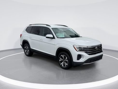 New 2026 Volkswagen Atlas SE FWD image 6
