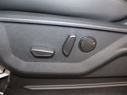 New 2025 Ford F150 Lariat w/ Equipment Group 501A Mid image 25