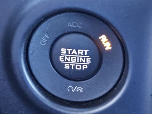 Used 2021 Jeep Gladiator Overland image 21