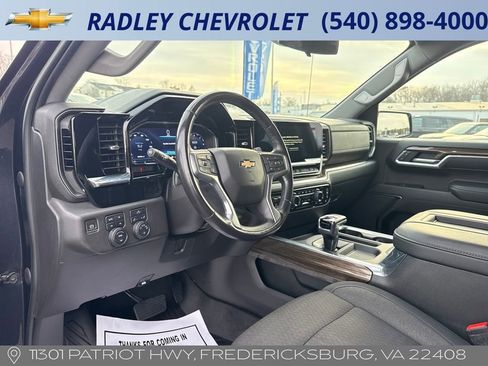 Used 2022 Chevrolet Silverado 1500 LT image 4