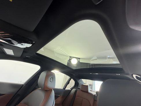 Used 2027 BMW 530i w/ Executive Package RWD image 14