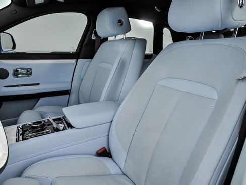 Used 2023 Rolls-Royce Ghost image 22