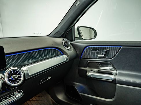 Certified 2026 Mercedes-Benz GLB 250 4MATIC image 29