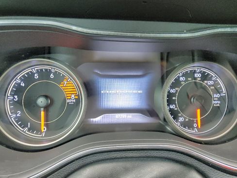 Used 2019 Jeep Cherokee High Altitude FWD image 23