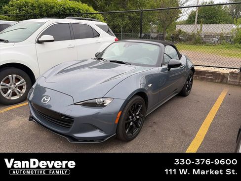 Used 2020 MAZDA MX-5 Miata Club RWD image 1
