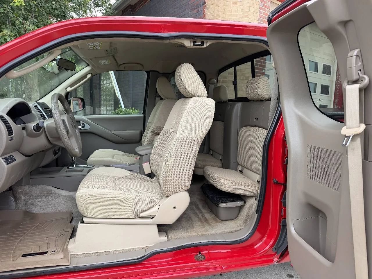 Used 2011 Suzuki Equator Sport AWD/4WD image 39