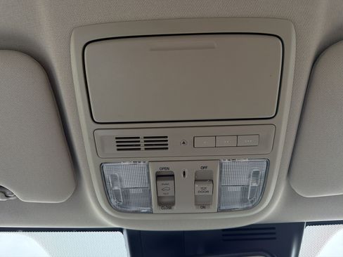 Certified 2021 Honda CR-V Touring image 35
