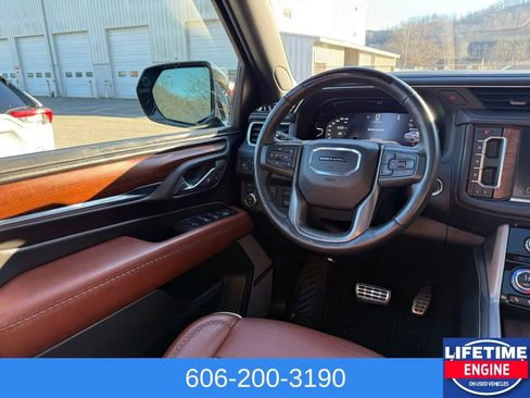 Used 2023 GMC Yukon Denali Ultimate AWD/4WD image 25