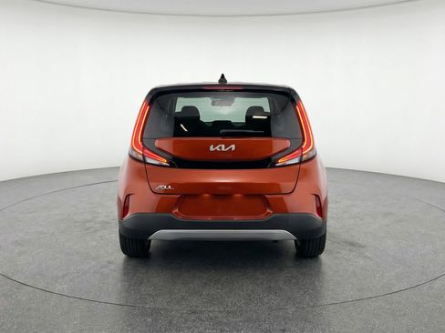 Used 2025 Kia Soul LX w/ LX Technology Package FWD image 7