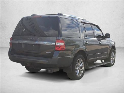 Used 2017 Ford Expedition Limited w/ Equipment Group 301A AWD/4WD image 5
