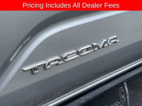 Used 2025 Toyota Tacoma SR5 AWD/4WD image 4