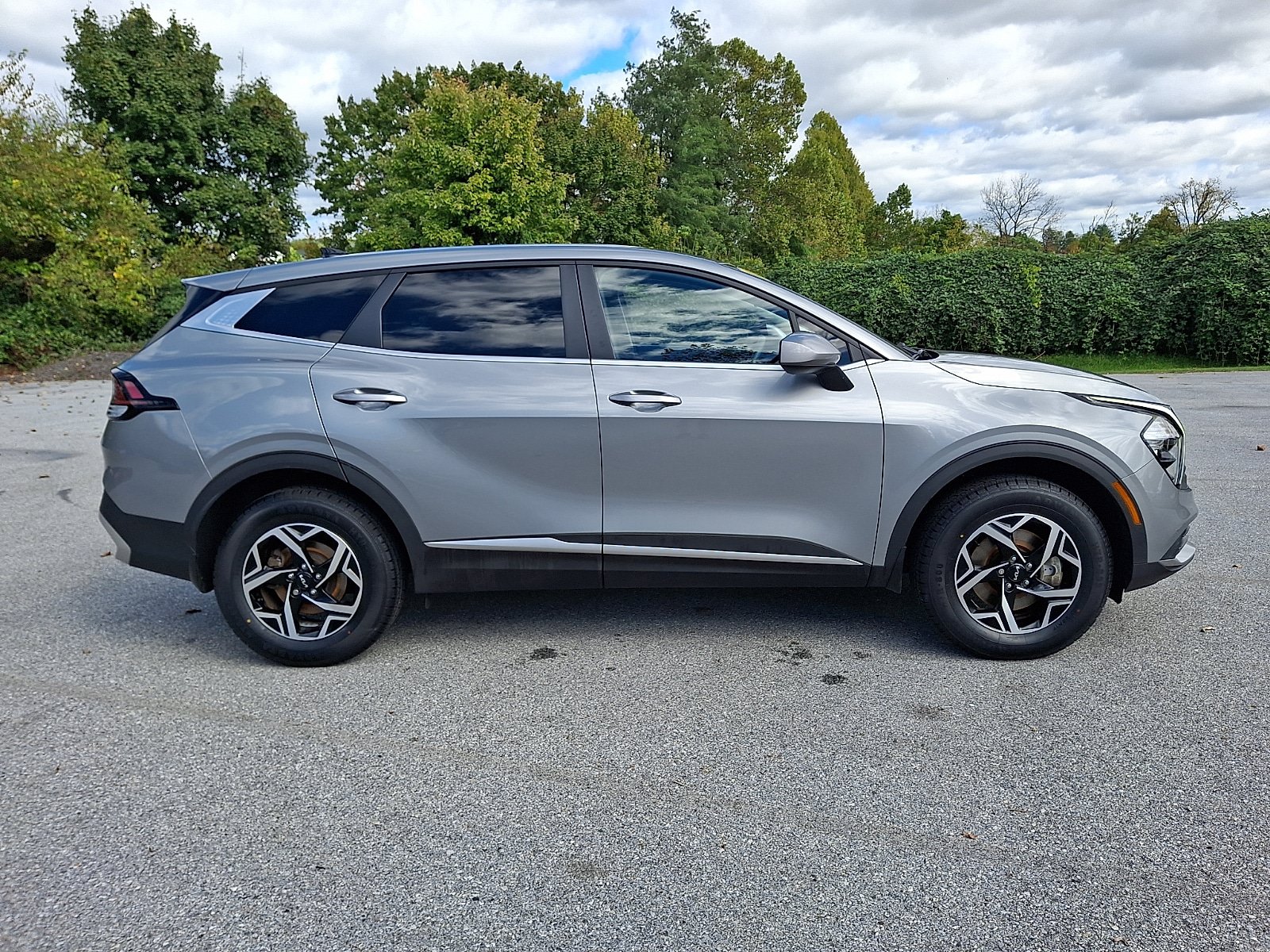 Used 2023 Kia Sportage LX AWD/4WD image 7