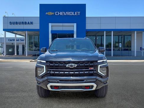 New 2026 Chevrolet Suburban Z71 w/ Comfort Package AWD/4WD image 2