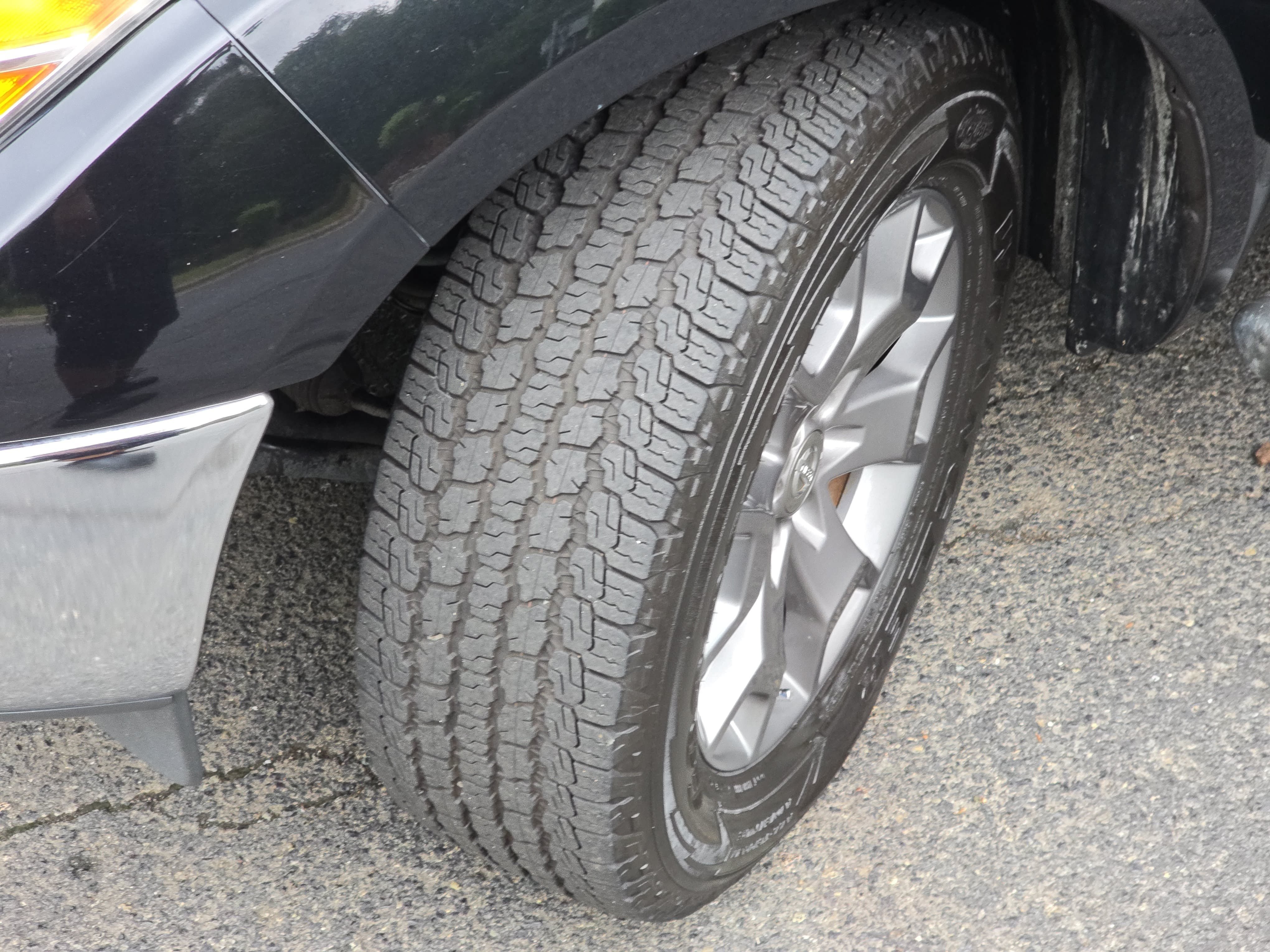 Used 2019 Nissan Frontier SL RWD image 32