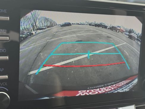 Used 2024 Toyota Sienna XLE image 25