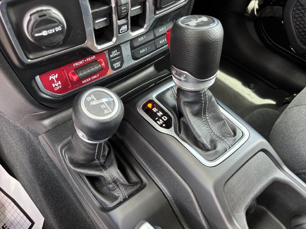 Used 2026 Jeep Wrangler Unlimited Rubicon AWD/4WD image 28
