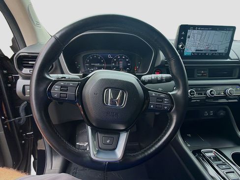 Used 2025 Honda Pilot Elite image 10