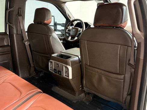 Used 2019 Ford F250 King Ranch w/ King Ranch Ultimate Package AWD/4WD image 37